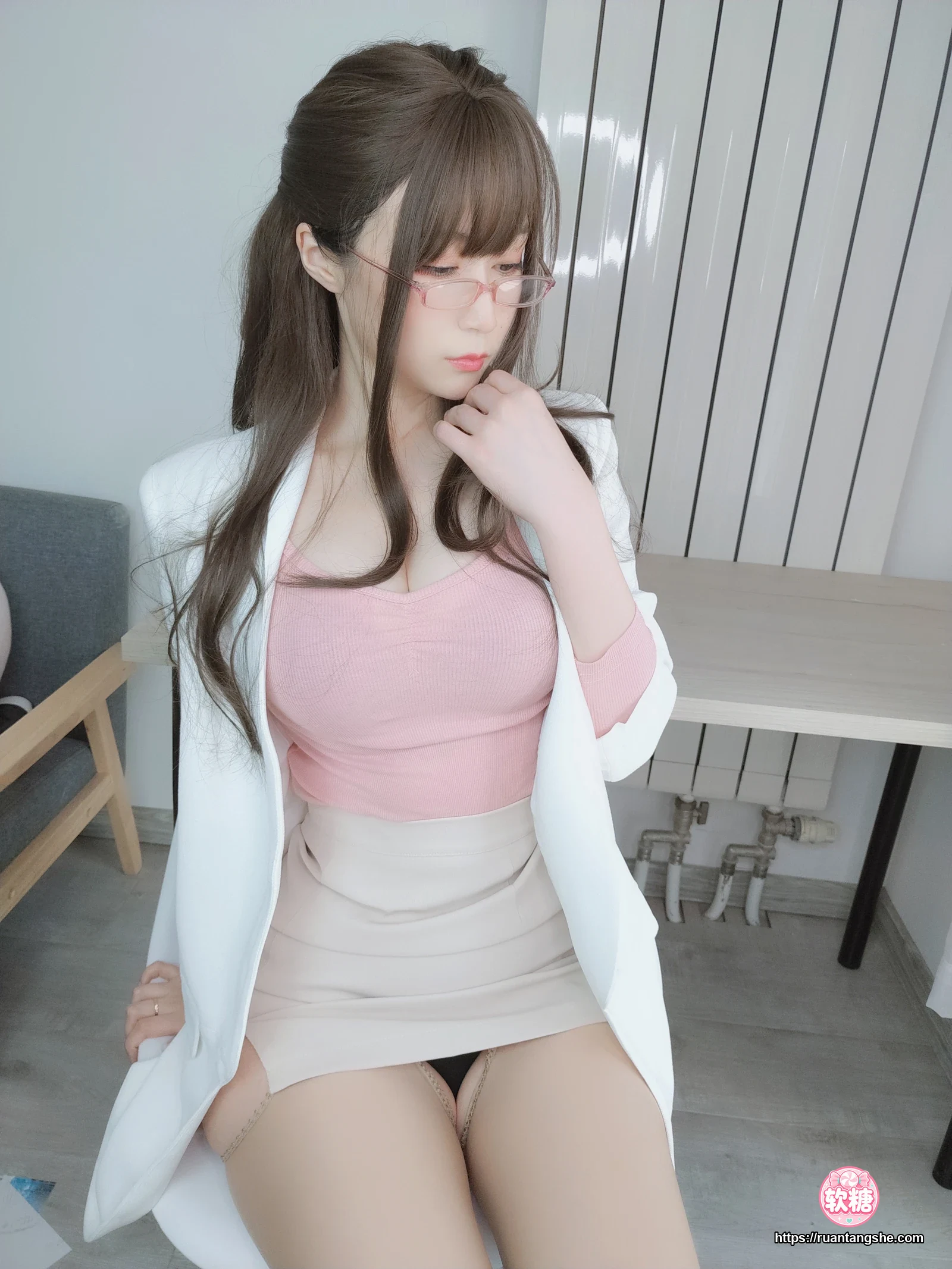 白银81 白银81 NO.031 - 甜美后辈