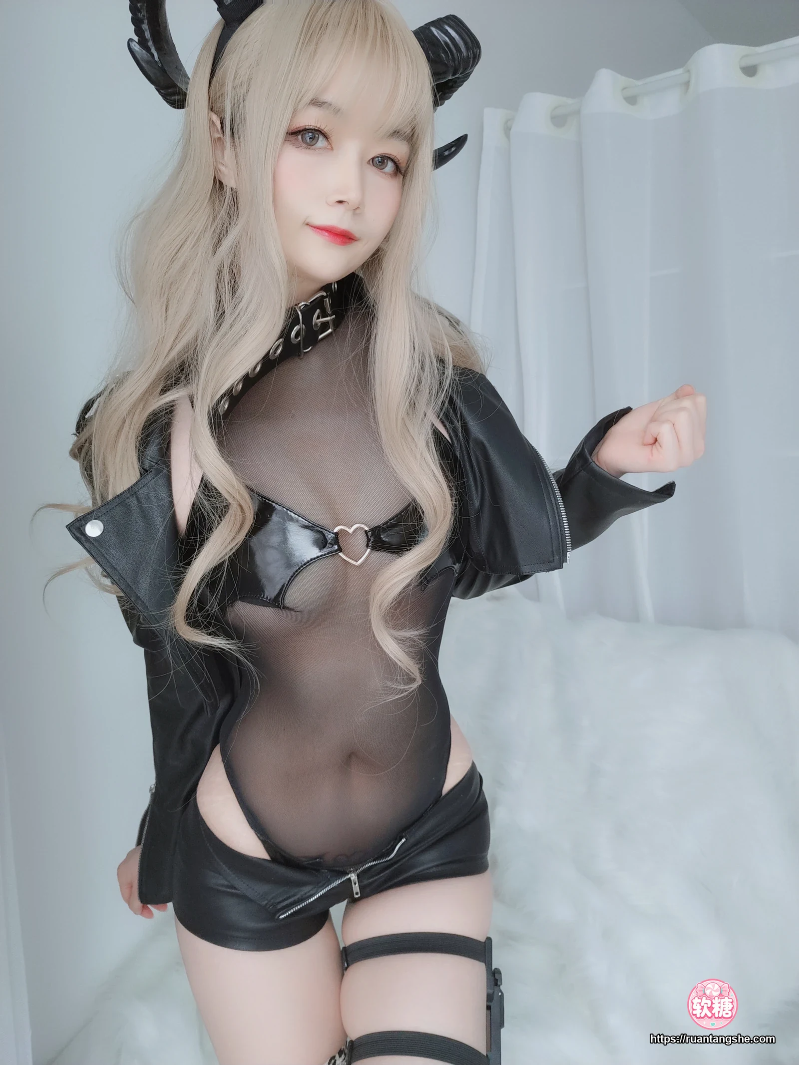 白银81 白银81 NO.034 - 皮衣小恶魔