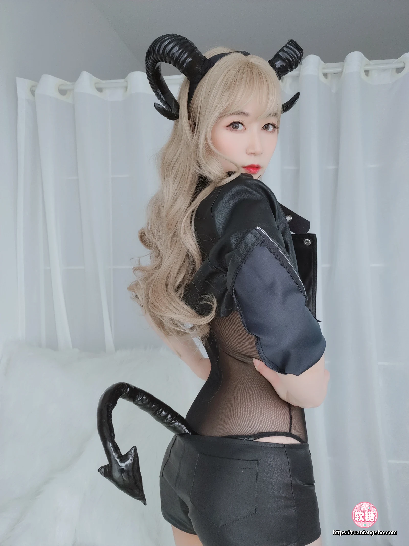 白银81 白银81 NO.034 - 皮衣小恶魔