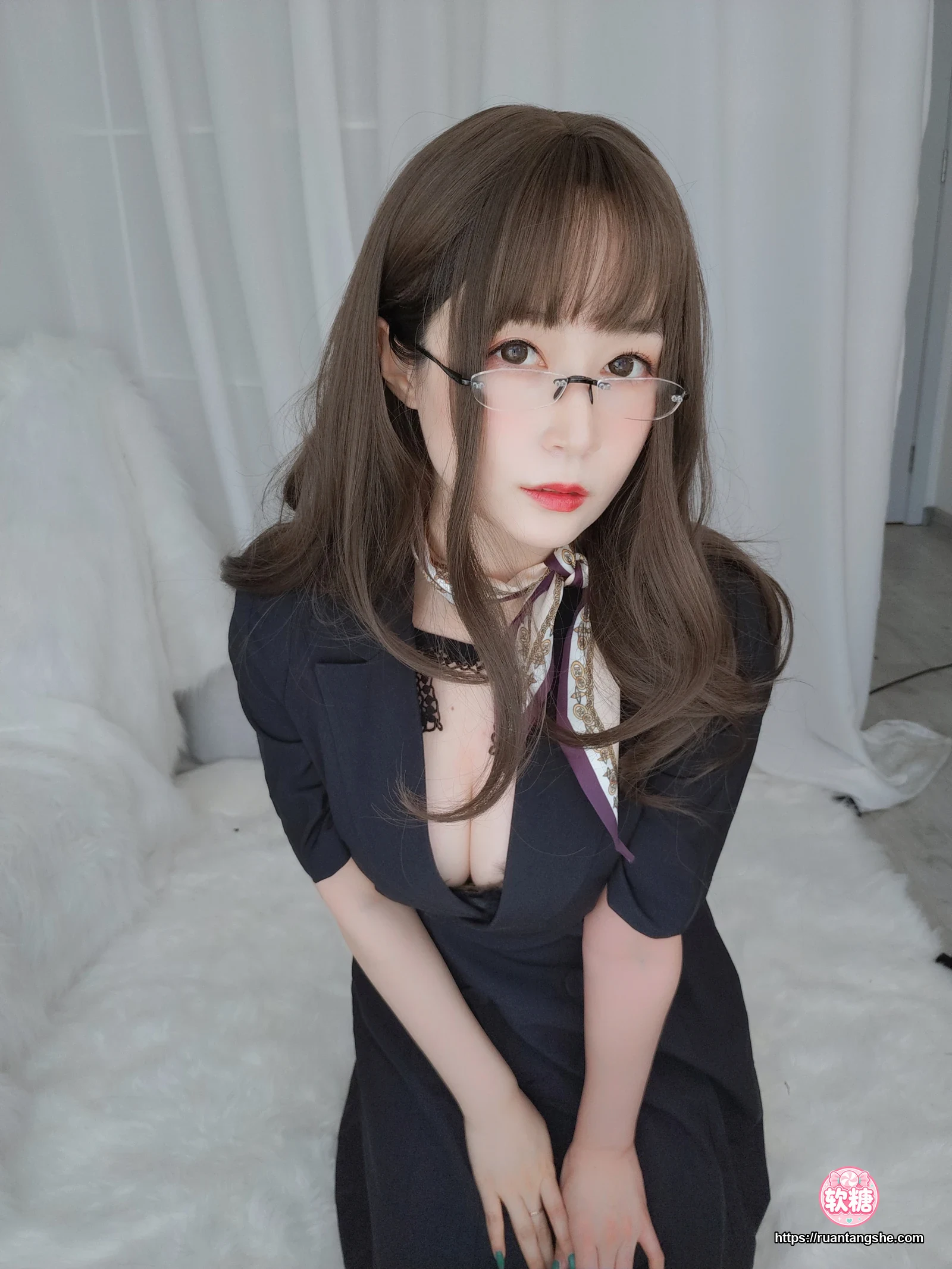 白银81 白银81 NO.046 - OL下的内衣