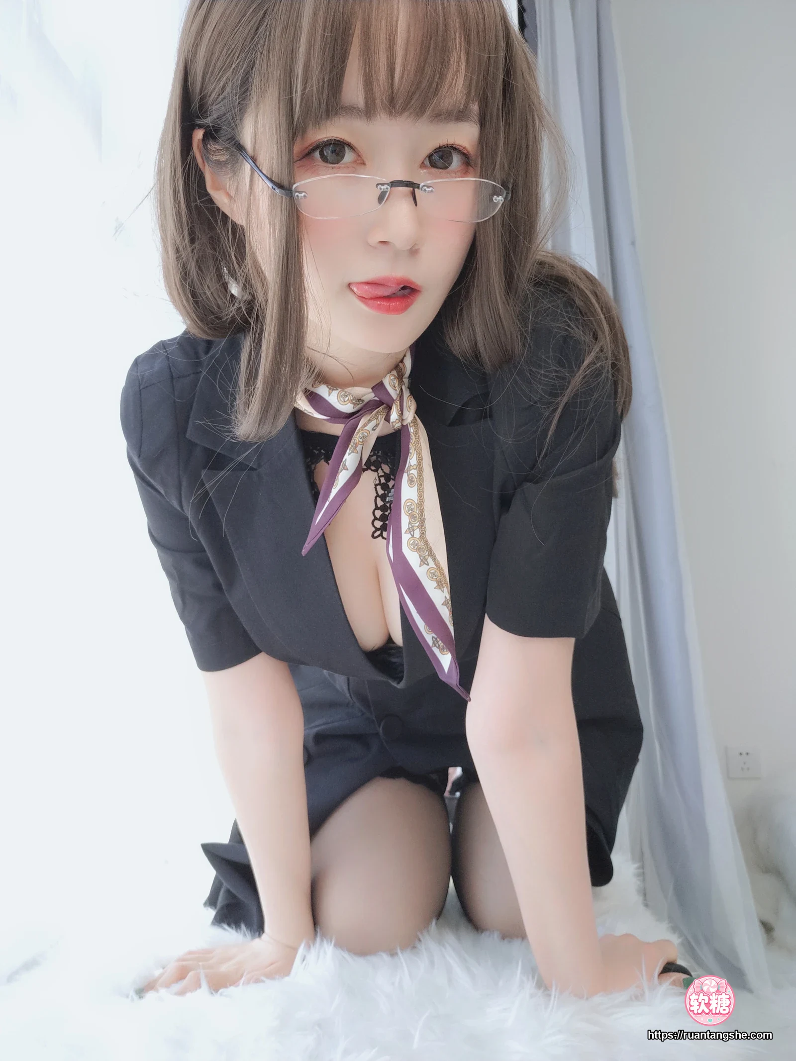 白银81 白银81 NO.046 - OL下的内衣
