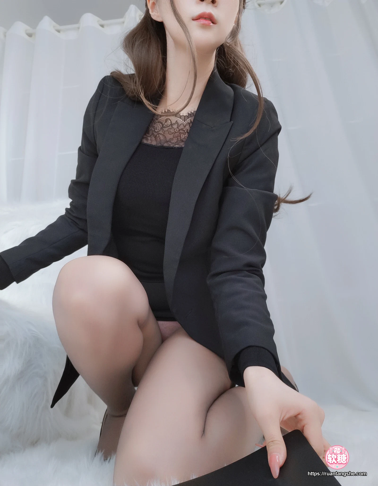 白银81 白银81 NO.049 - 黑西服