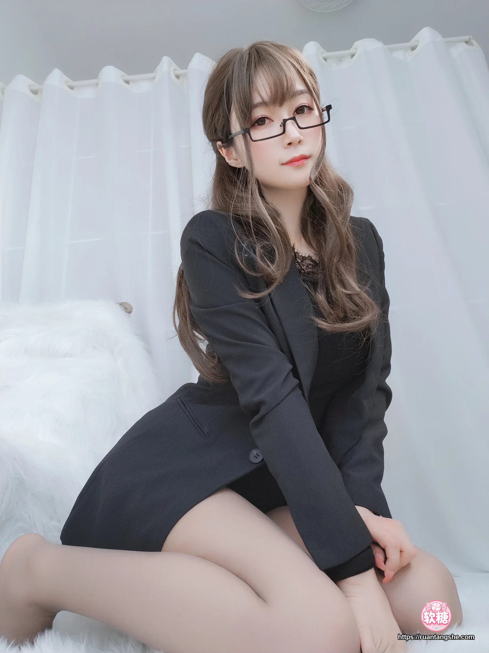 白银81 白银81 NO.049 - 黑西服