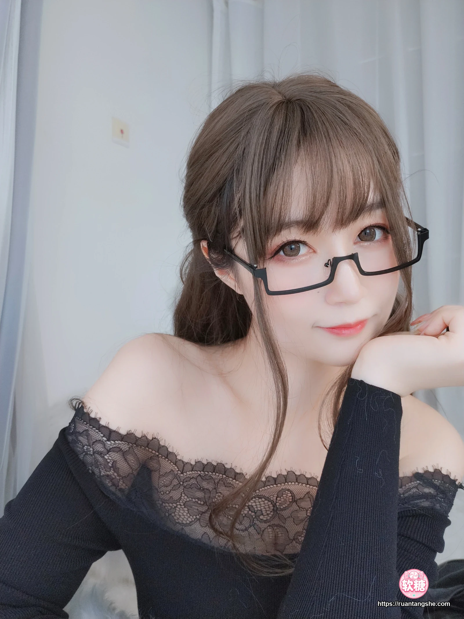 白银81 白银81 NO.049 - 黑西服