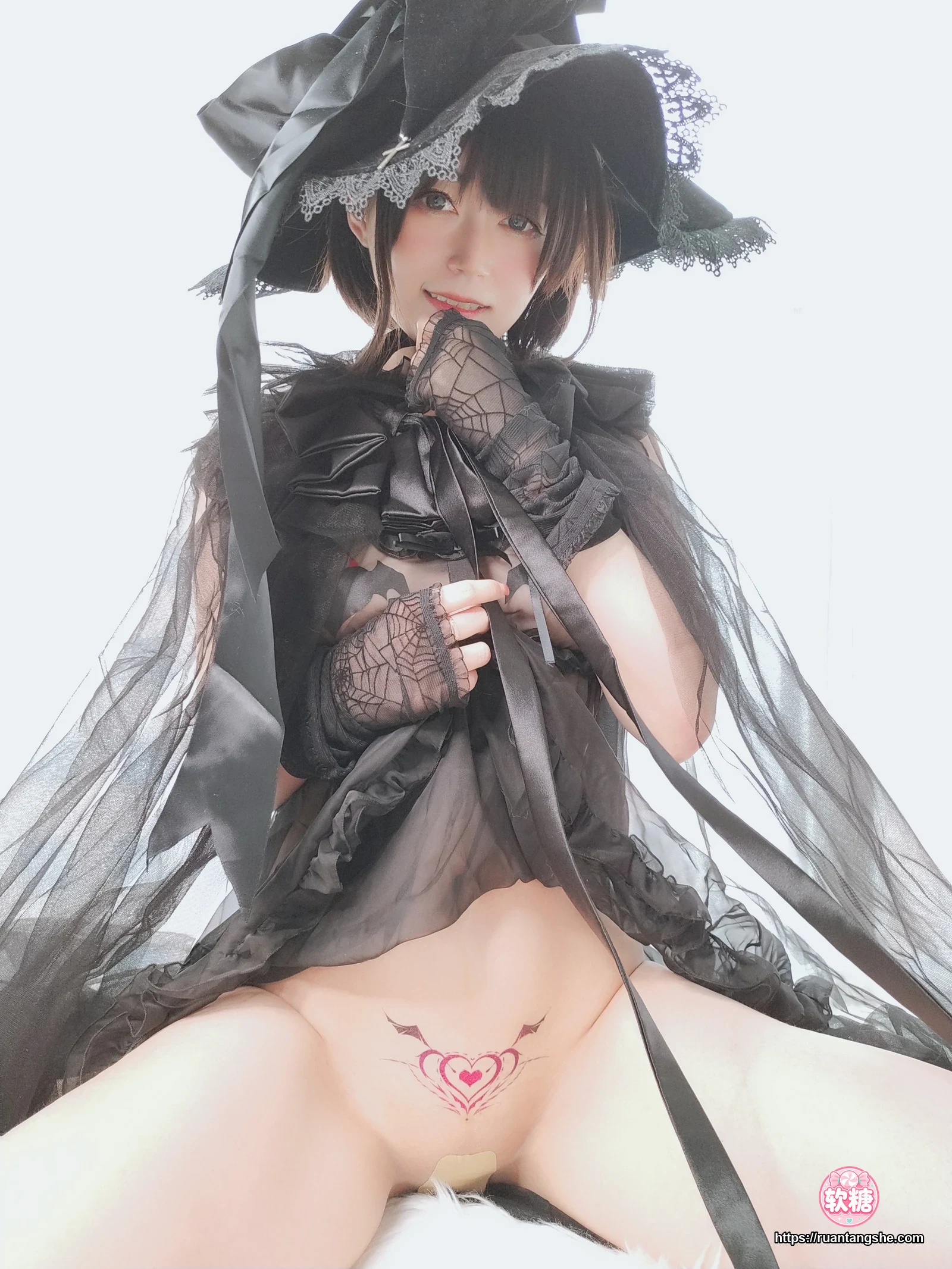 白银81 白银81 NO.050 - 自撮り Vol.44 见习魔女