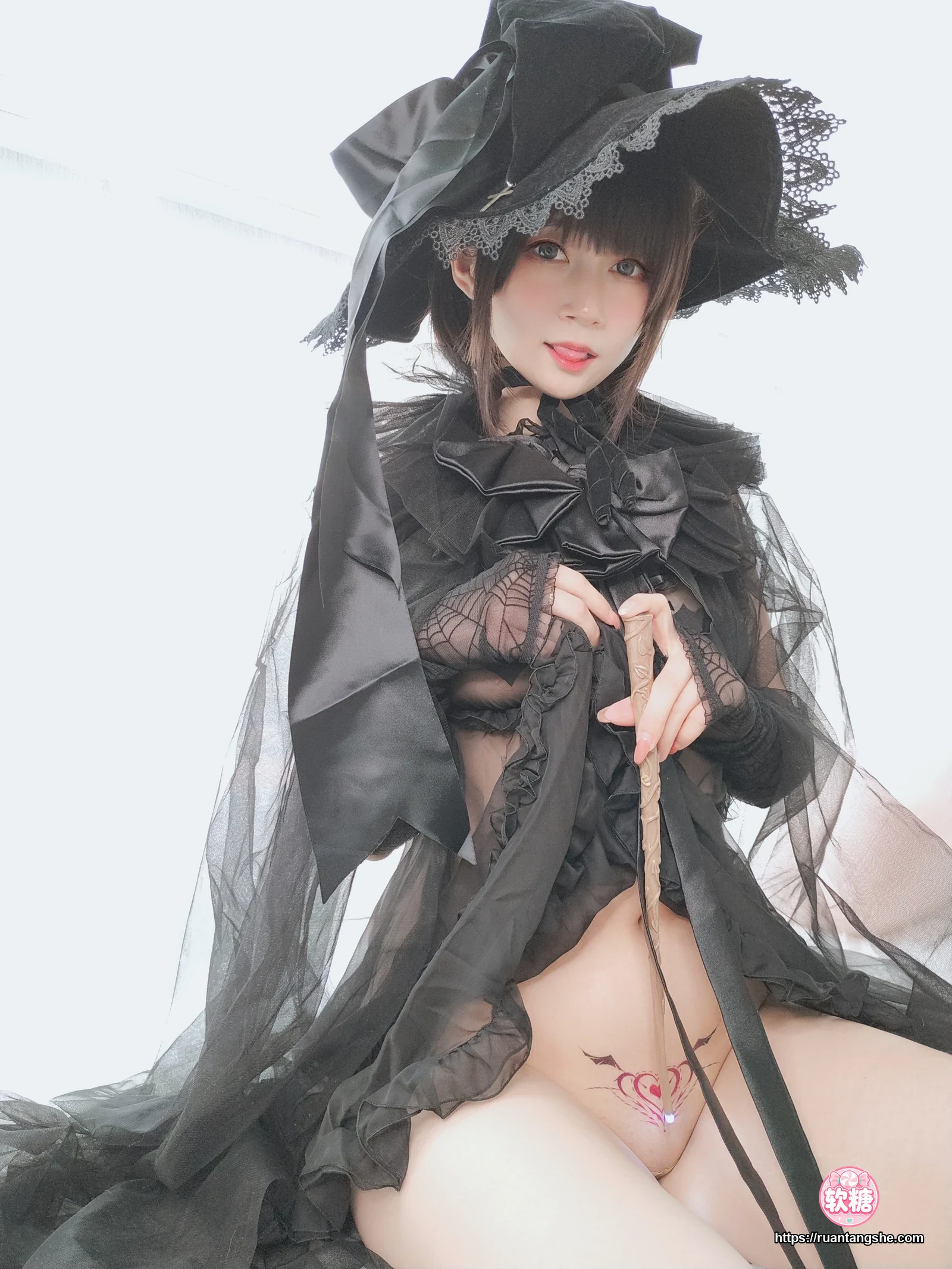 白银81 白银81 NO.050 - 自撮り Vol.44 见习魔女
