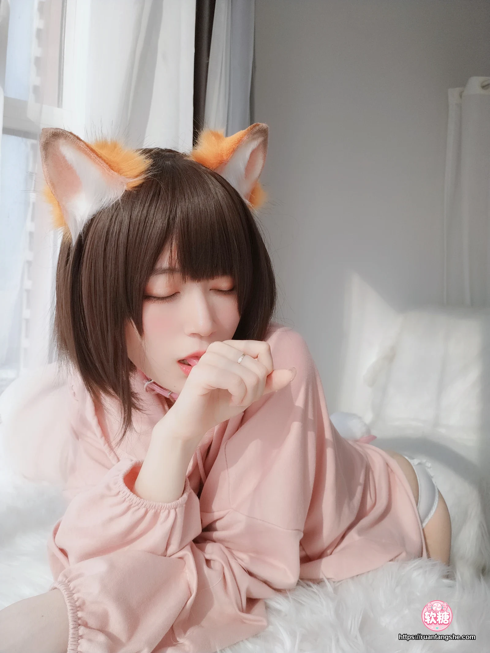 白银81 白银81 NO.054 - 自撮り Vol.51 粉红狐狸