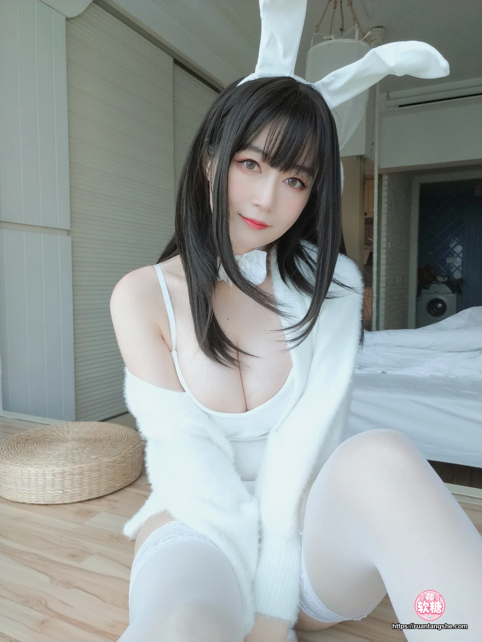 白银81 白银81 NO.055 - 自撮り Vol.52 白丝兔子