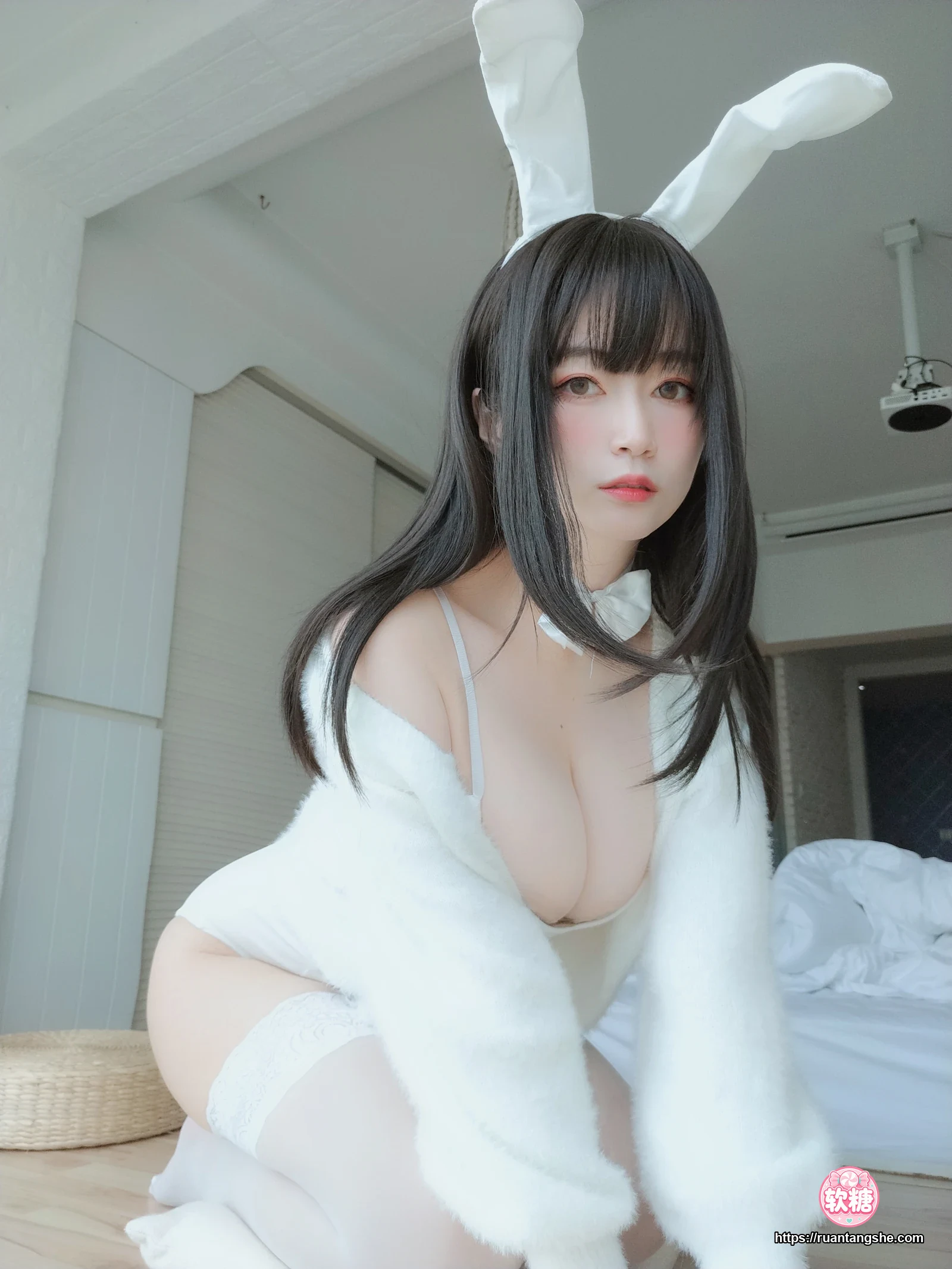 白银81 白银81 NO.055 - 自撮り Vol.52 白丝兔子