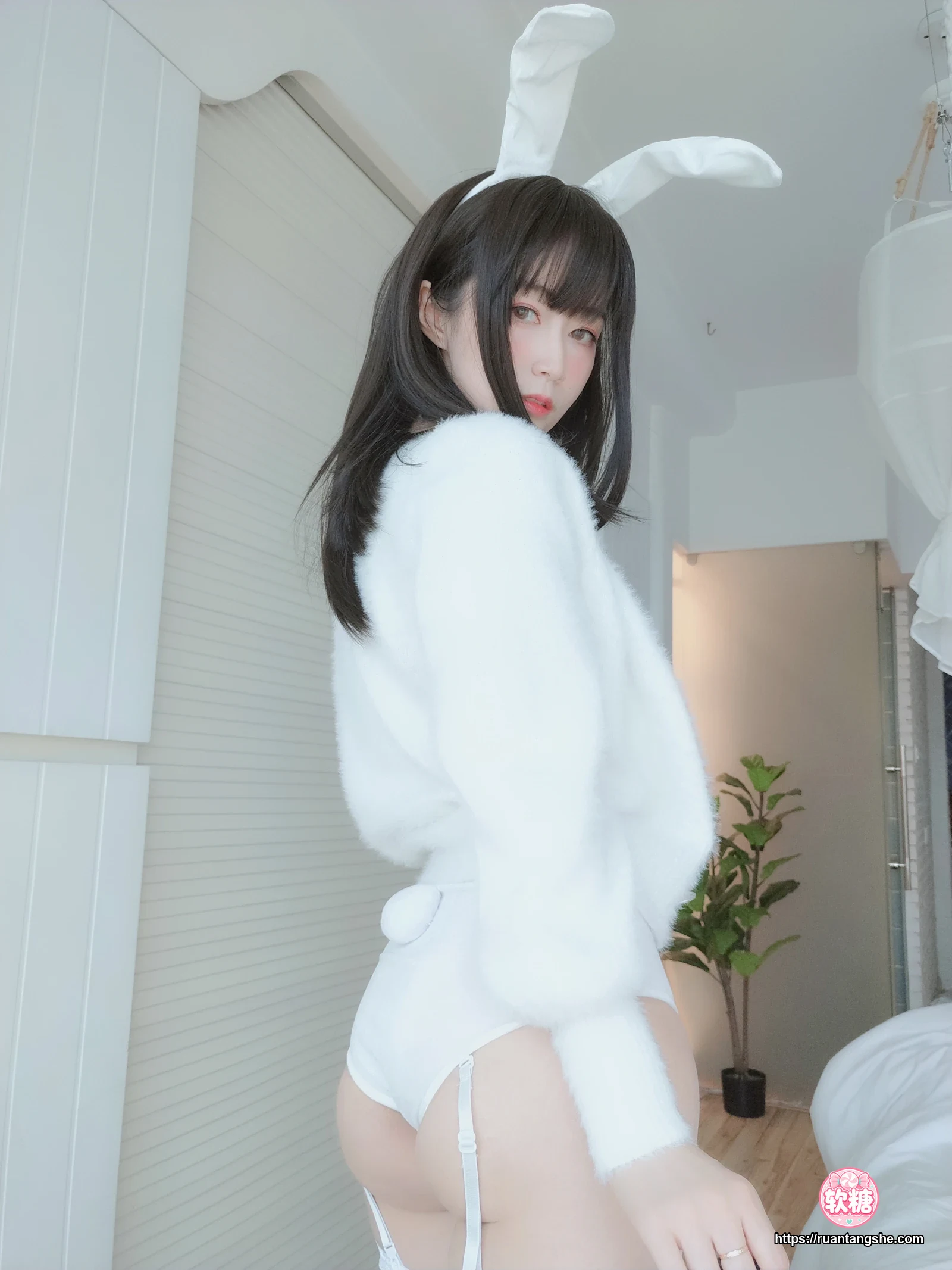 白银81 白银81 NO.055 - 自撮り Vol.52 白丝兔子