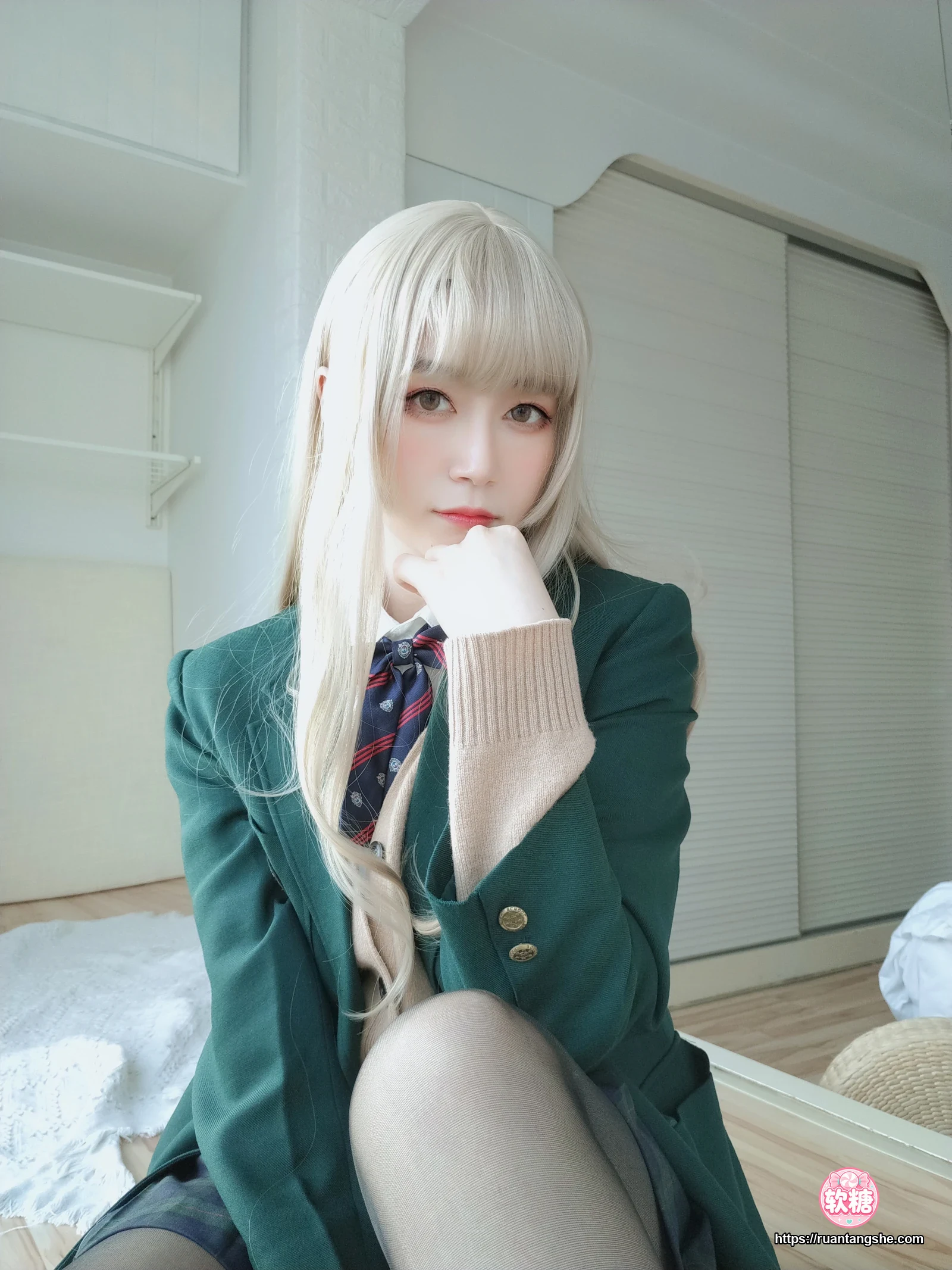 白银81 白银81 NO.056 - 自撮り Vol.53 灰色空间