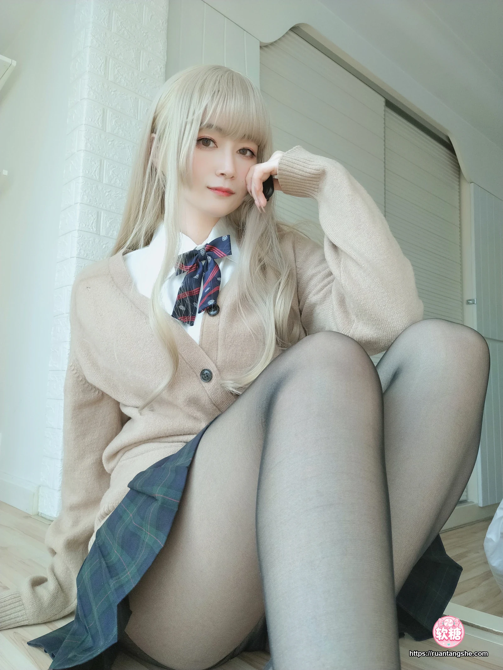 白银81 白银81 NO.056 - 自撮り Vol.53 灰色空间
