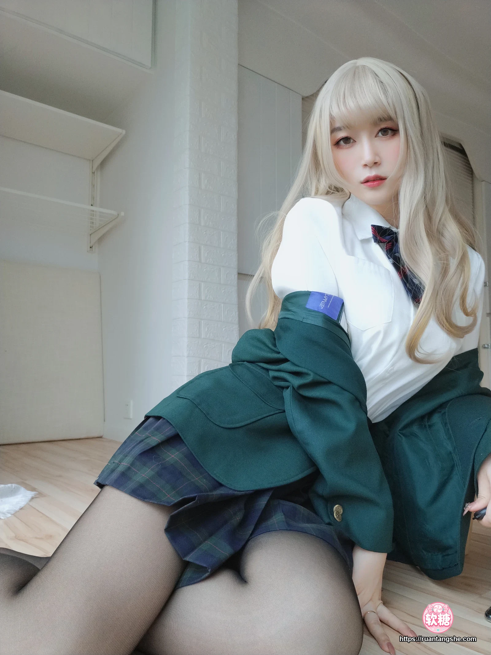 白银81 白银81 NO.056 - 自撮り Vol.53 灰色空间