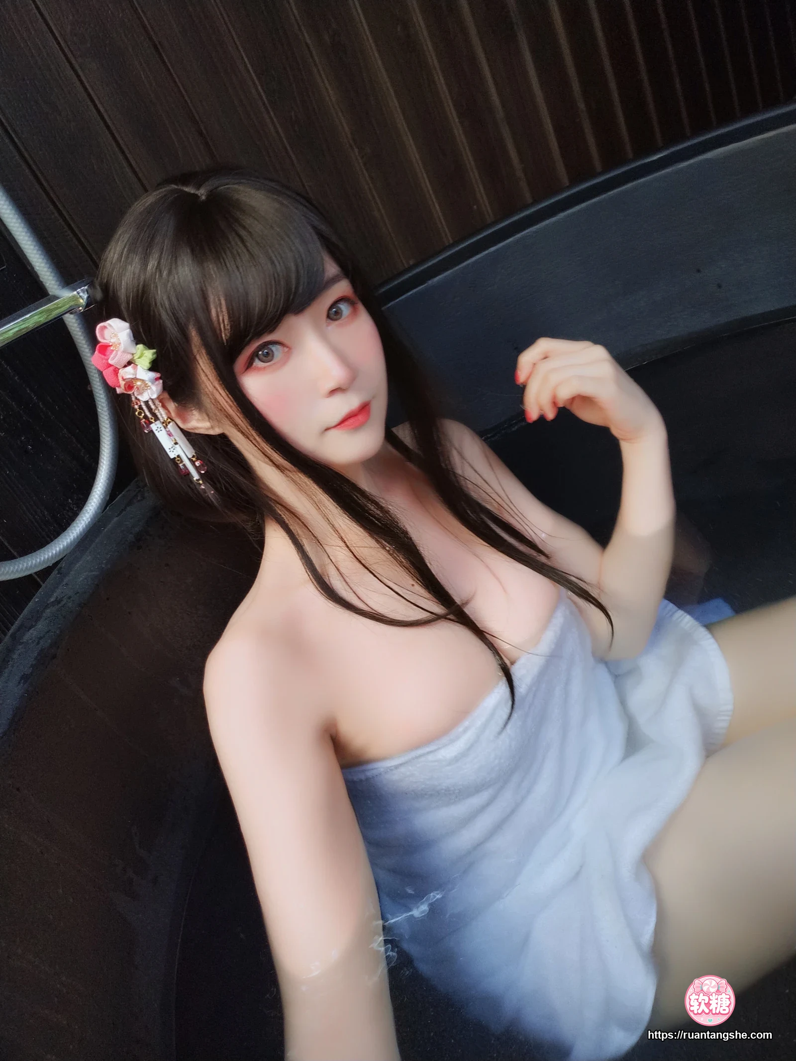 白银81 白银81 NO.057 - 自撮り Vol.54 甜蜜回忆