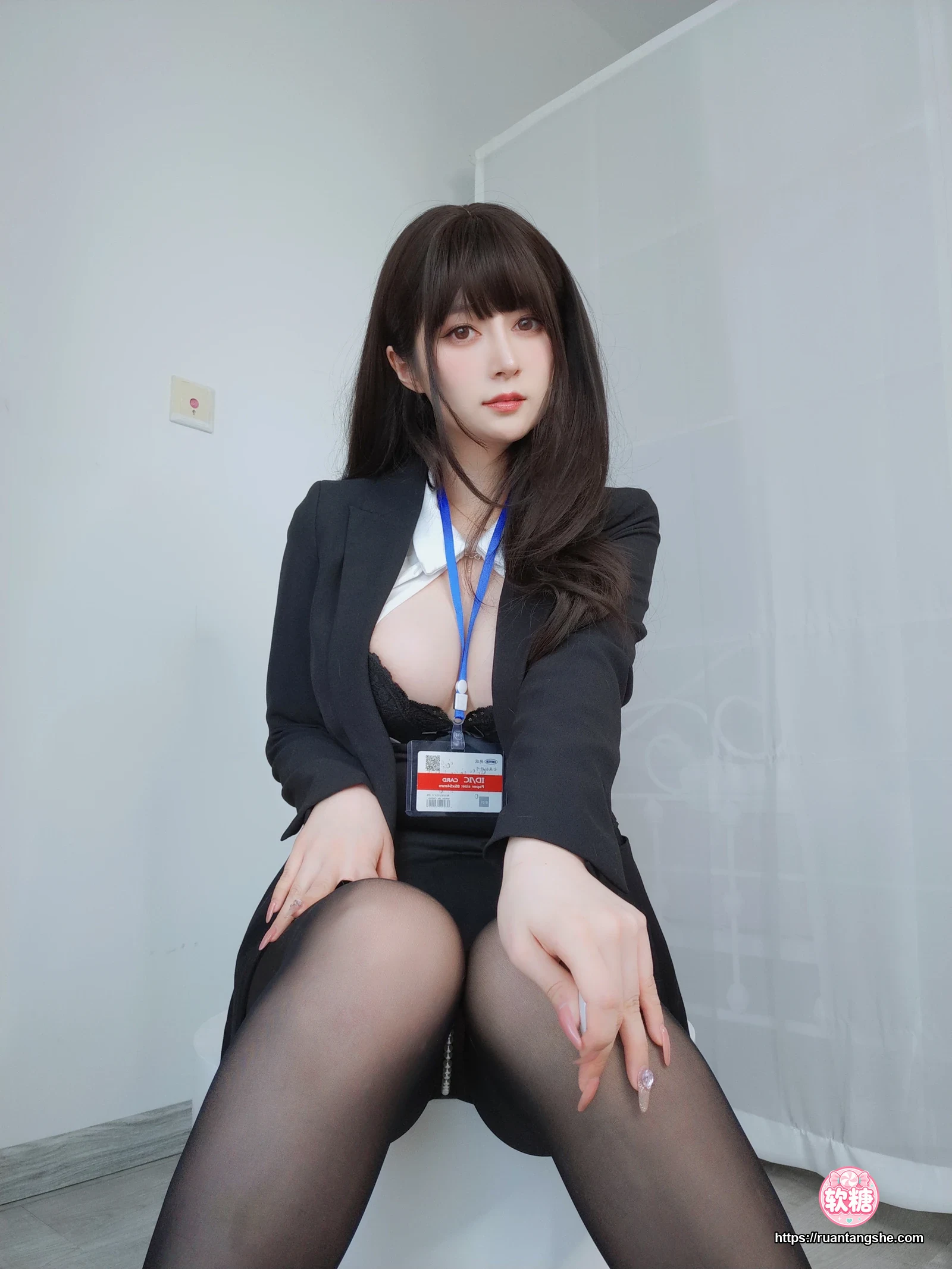 白银81 白银81 NO.087 - 自撮り Vol.62 (動画入り) 黑丝OL