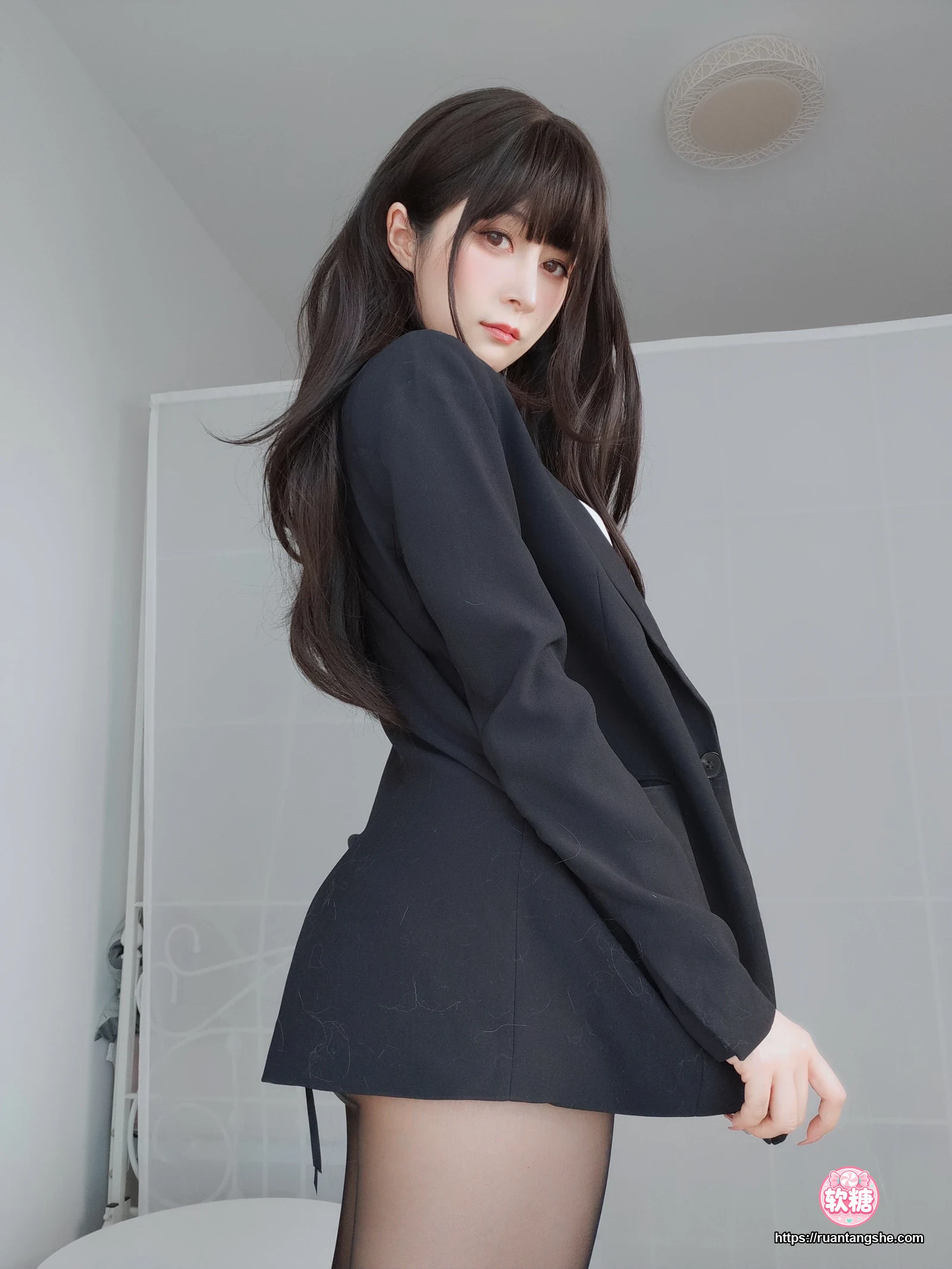 白银81 白银81 NO.087 - 自撮り Vol.62 (動画入り) 黑丝OL