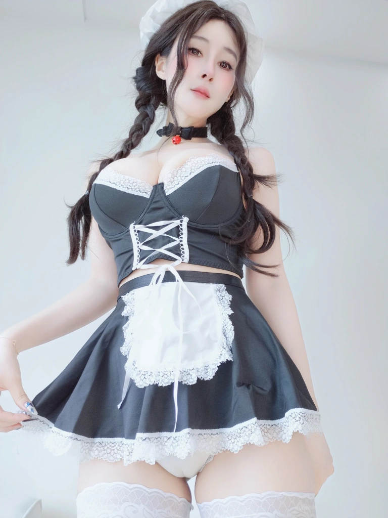白银81《自摄Vol.97 白丝女仆》写真图集 77P+5V｜在线预览与图包下载