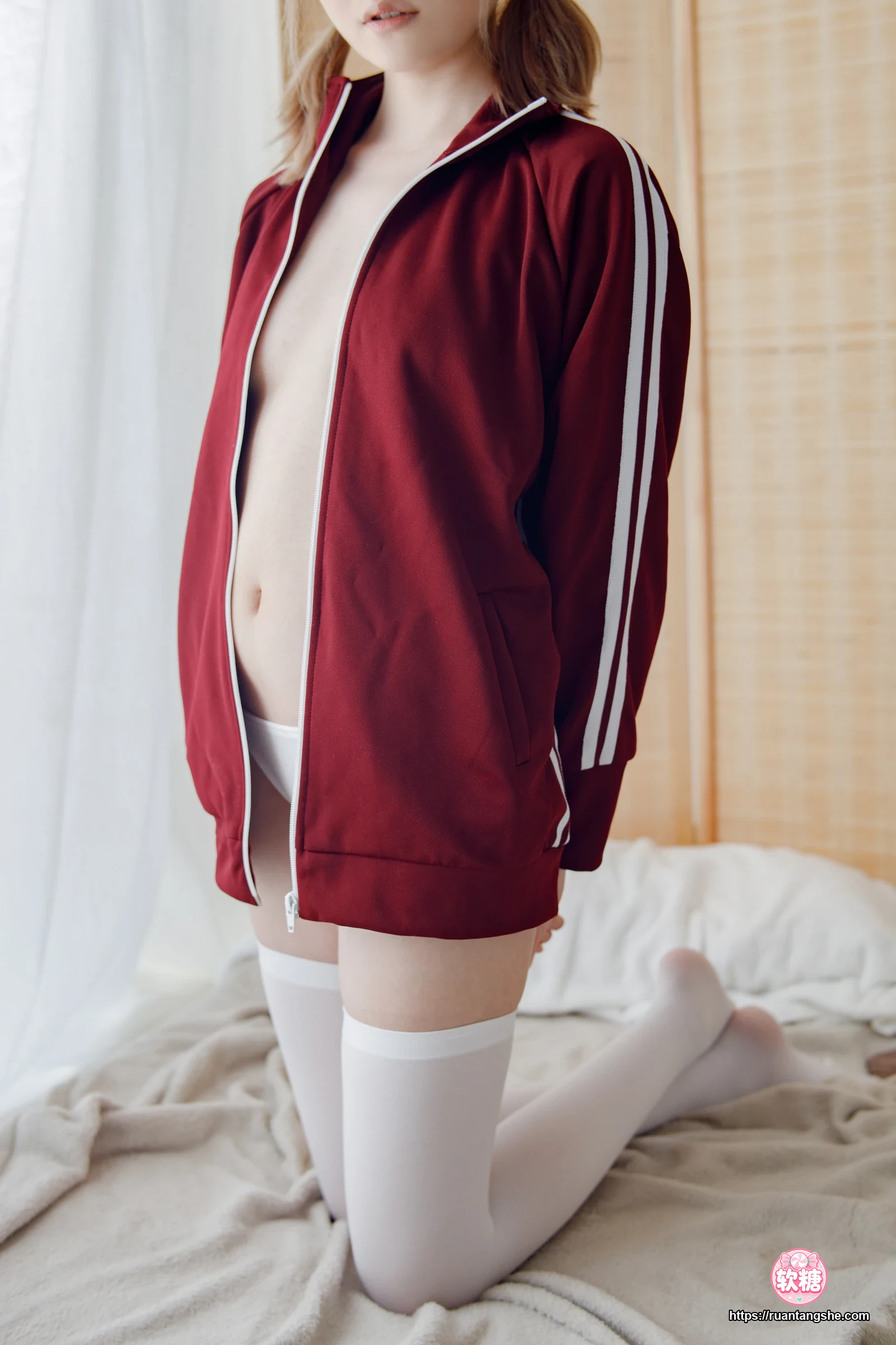 森萝财团 Aika 白丝