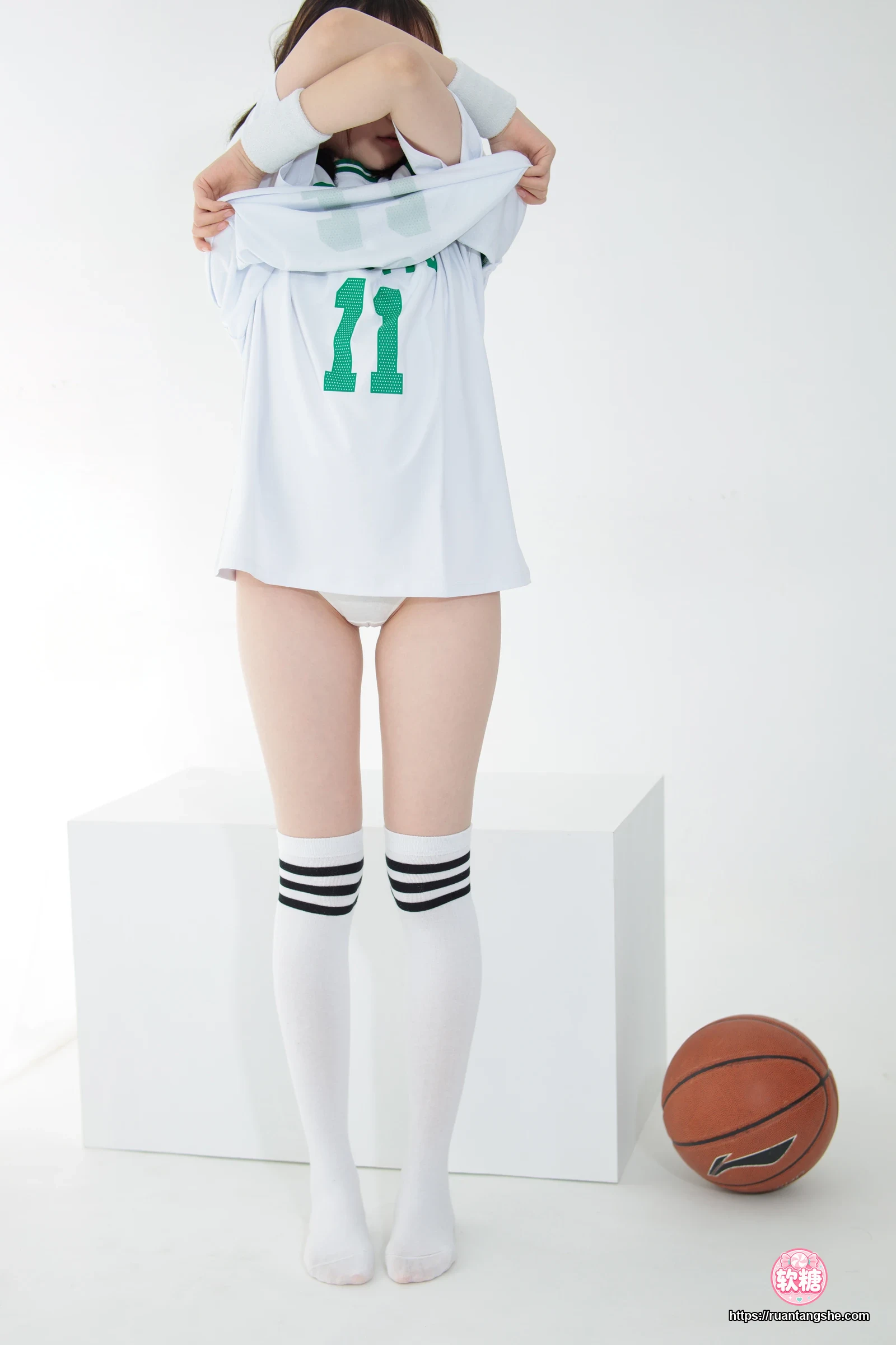 森萝财团 Aika 篮球服