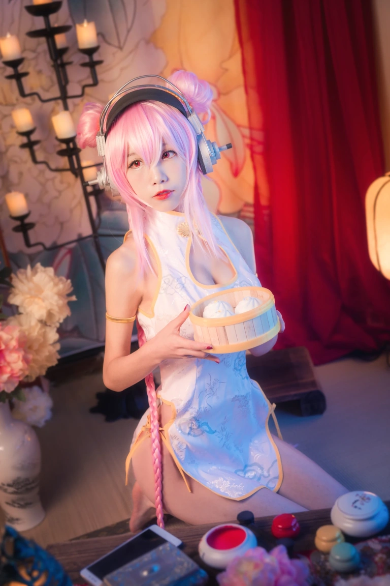 水淼Aqua《索尼子 旗袍 内景》写真图集 8P｜在线预览与图包下载