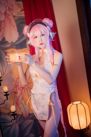 水淼Aqua《索尼子 旗袍 内景》写真图集 8P｜在线预览与图包下载