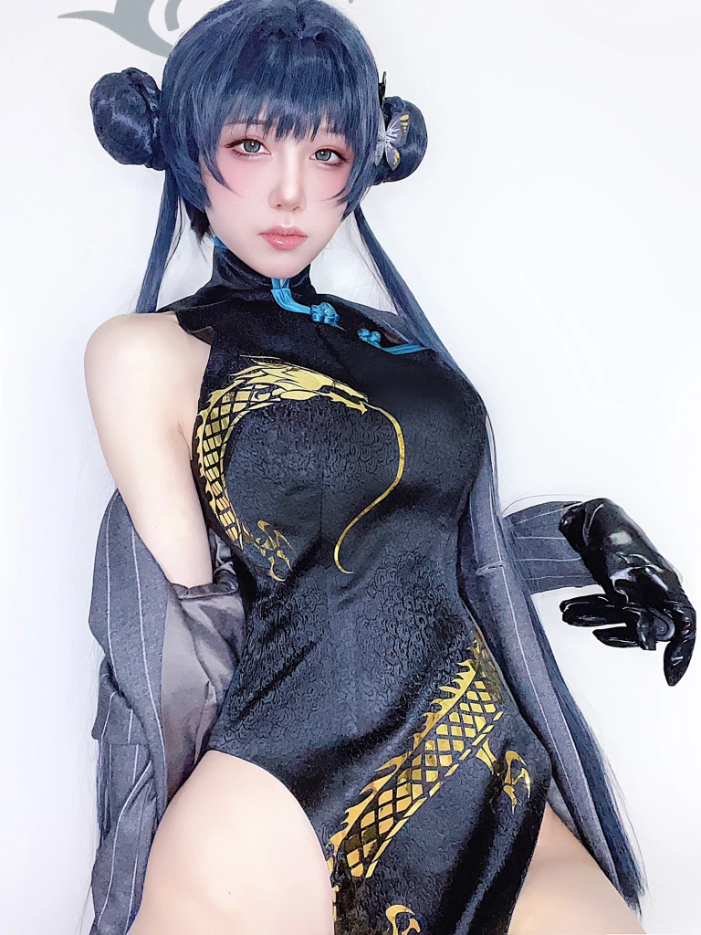 水淼Aqua《Fantia 2023年04月会员订阅 キサキ会長🦋》写真图集 31P｜在线预览与图包下载