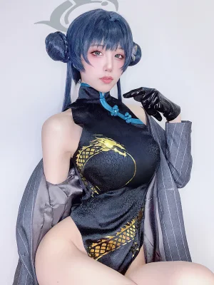 水淼Aqua《Fantia 2023年04月会员订阅 キサキ会長🦋》写真图集 31P｜在线预览与图包下载
