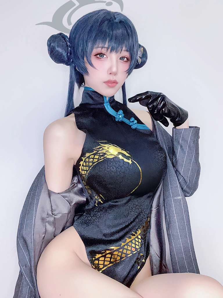 水淼Aqua《Fantia 2023年04月会员订阅 キサキ会長🦋》写真图集 31P｜在线预览与图包下载