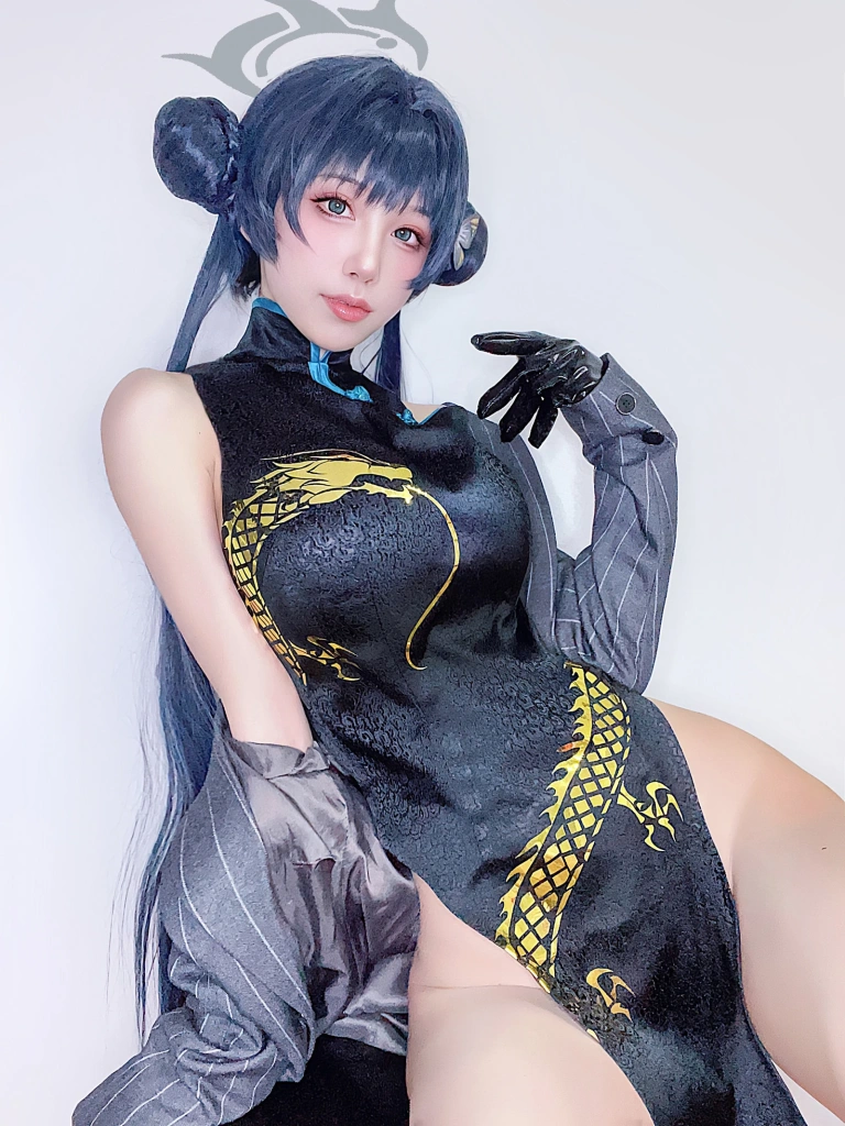 水淼Aqua《Fantia 2023年04月会员订阅 キサキ会長🦋》写真图集 31P｜在线预览与图包下载
