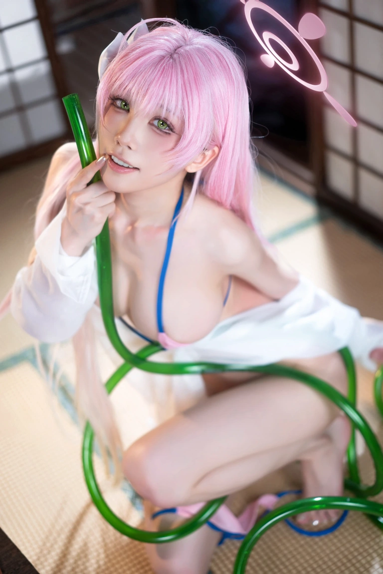 水淼Aqua《Fantia 2023年11月 浦和花子 ✨コミケ初参加✨》写真图集 30P｜在线预览与图包下载