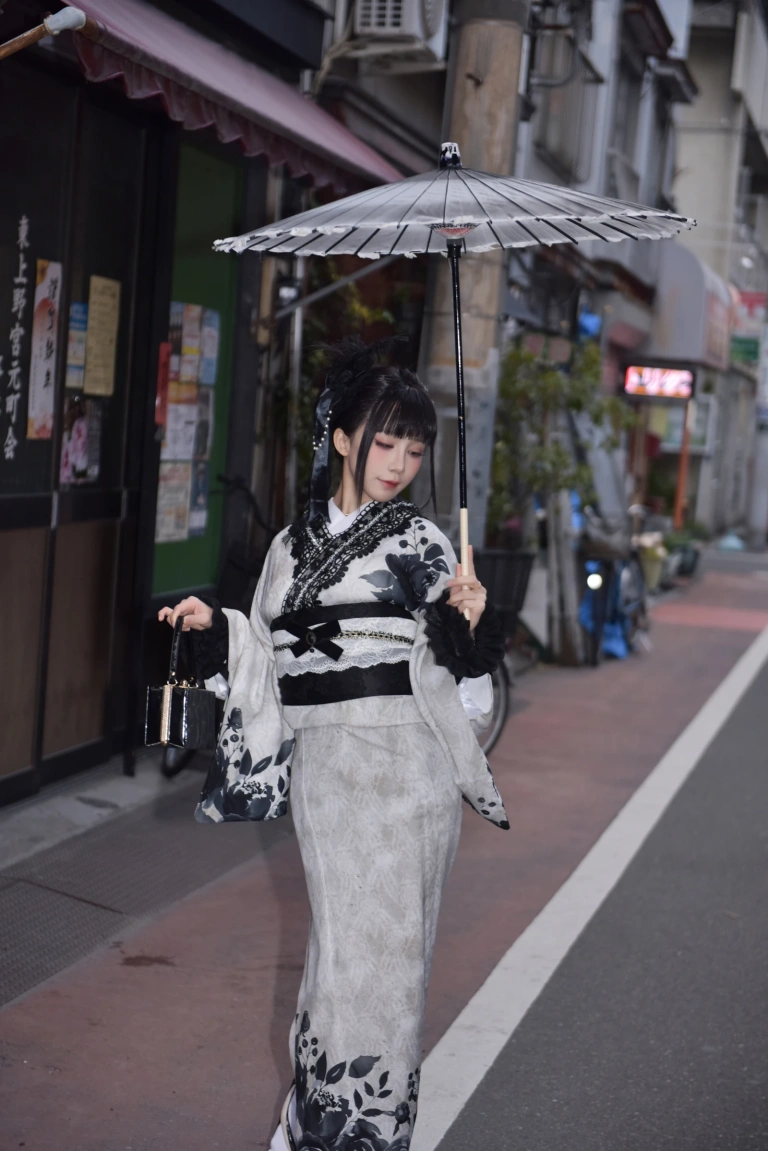 水淼Aqua《2025年03月 黑色蕾丝和服&内衣（个人造型）》写真图集 69P｜在线预览与图包下载