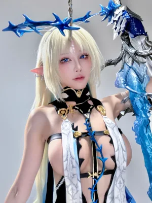 水淼Aqua《Fantia 卡提西娅自拍》写真图集 24P｜在线预览与图包下载