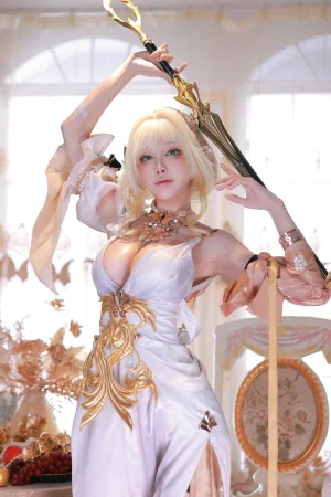 水淼Aqua《阿格莱雅》写真图集 91P｜在线预览与图包下载