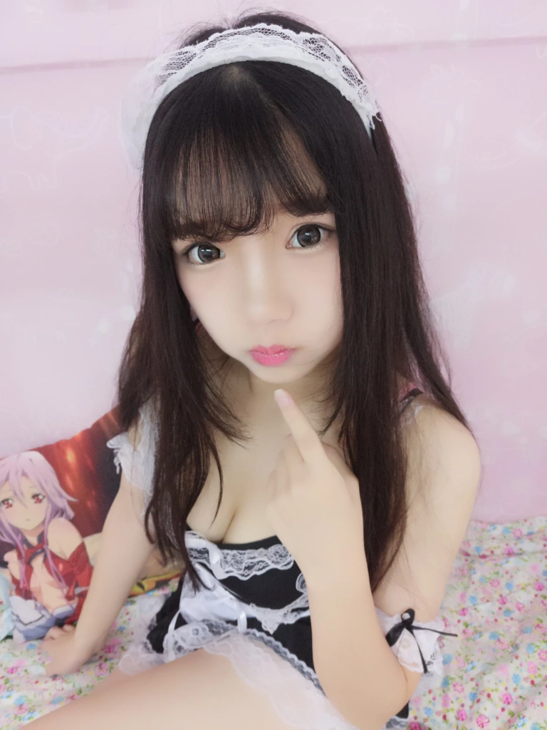 雪晴Astra《小女仆》写真图集 14P｜在线预览与图包下载