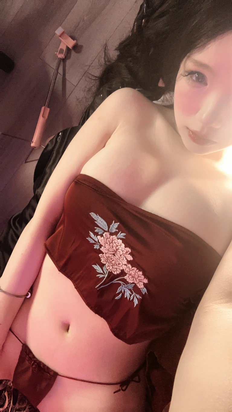 雪晴Astra《浴巾束腰肚兜三重奏》写真图集 98P+4V｜在线预览与图包下载