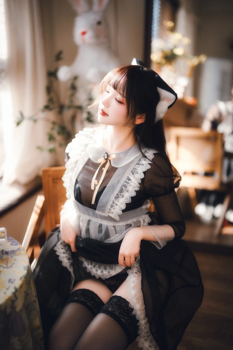 雪晴Astra《2024春季限定 透明女仆》写真图集 71P+2V｜在线预览与图包下载