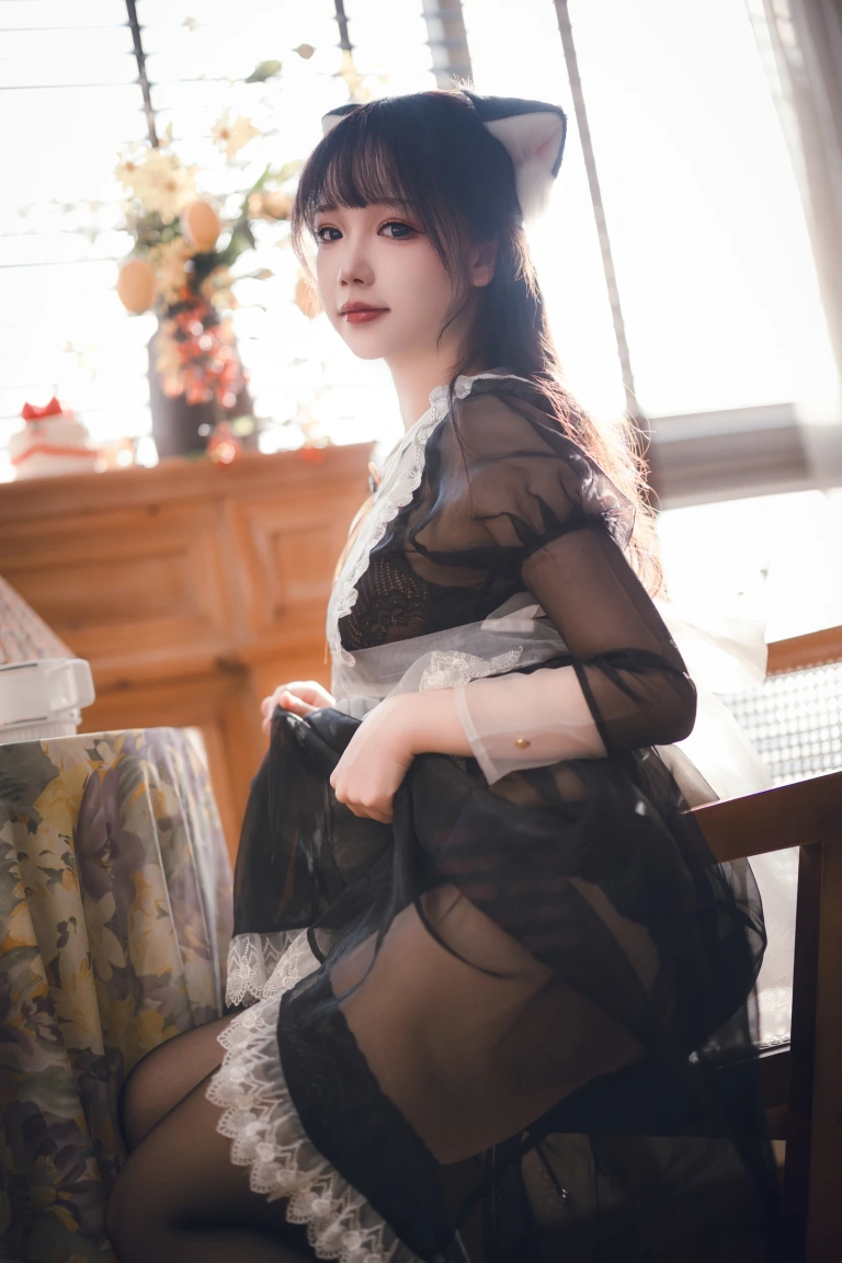 雪晴Astra《2024春季限定 透明女仆》写真图集 71P+2V｜在线预览与图包下载