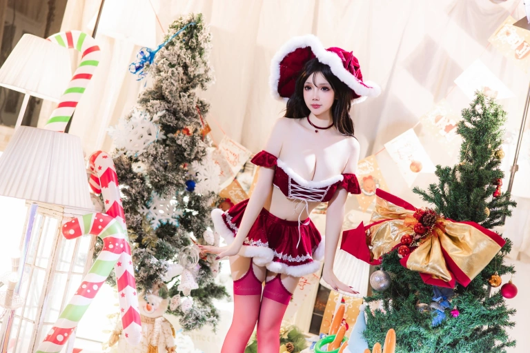 雪晴Astra《2023圣诞节 魔女》写真图集 81P+3V｜在线预览与图包下载