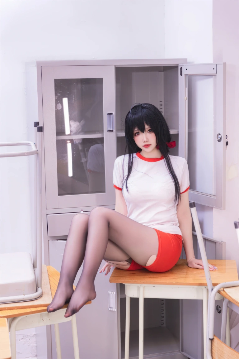 雪晴Astra《碧蓝航线 大凤体操服》写真图集 55P｜在线预览与图包下载