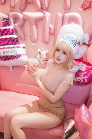 鹿八岁baby《小鹿の粉色私宴》写真图集 216P+1V｜在线预览与图包下载