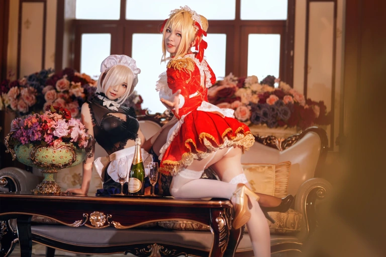 半半子 BANBANKO《Claudius x Kyrielight Maid（&面饼仙儿）》写真图集 22P｜在线预览与图包下载