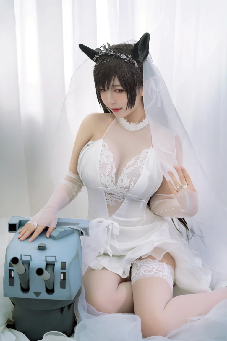 半半子 BANBANKO《愛宕花嫁.白花の誓い》写真图集 29P+1V｜在线预览与图包下载