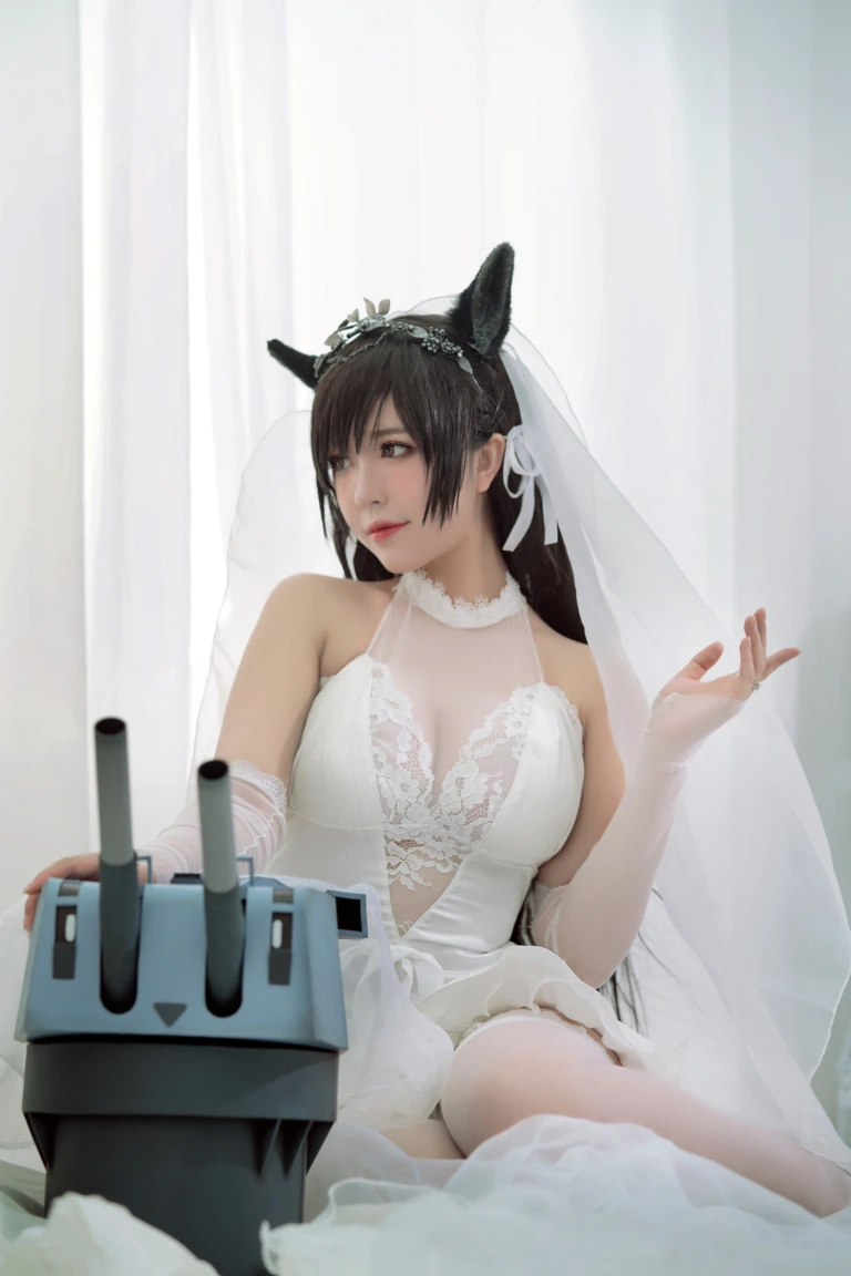 半半子 BANBANKO《愛宕花嫁.白花の誓い》写真图集 29P+1V｜在线预览与图包下载