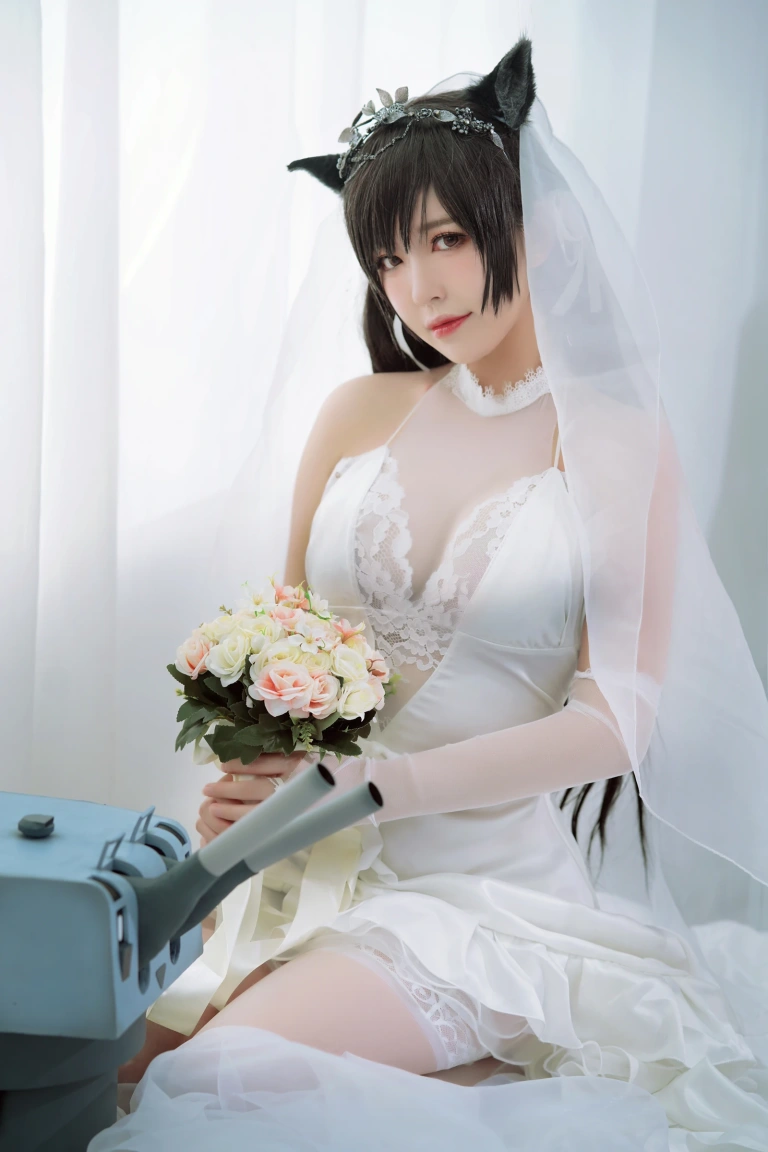 半半子 BANBANKO《愛宕花嫁.白花の誓い》写真图集 29P+1V｜在线预览与图包下载