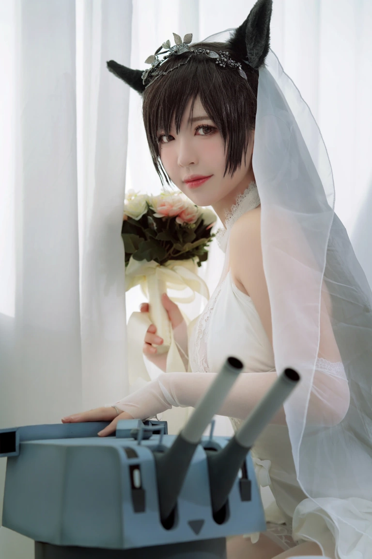 半半子 BANBANKO《愛宕花嫁.白花の誓い》写真图集 29P+1V｜在线预览与图包下载