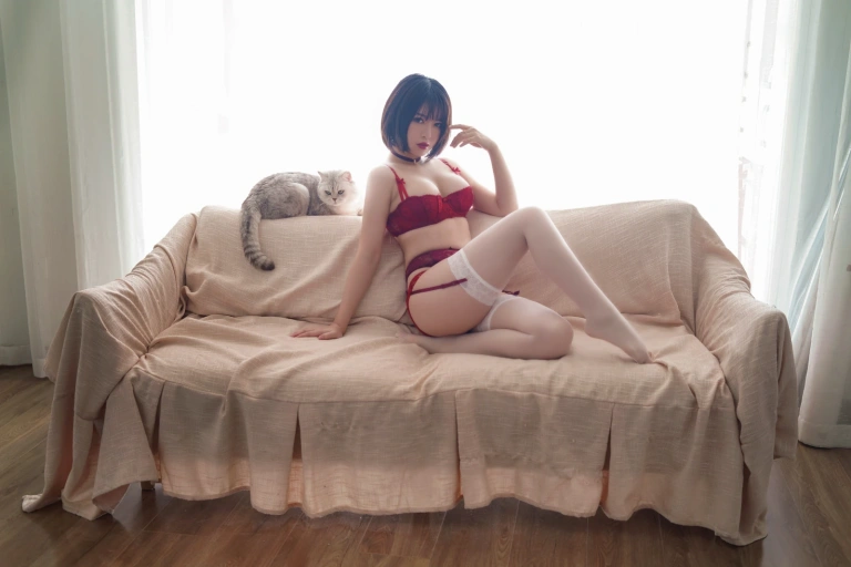 半半子 BANBANKO《赤紅 Vol.02》写真图集 39P｜在线预览与图包下载