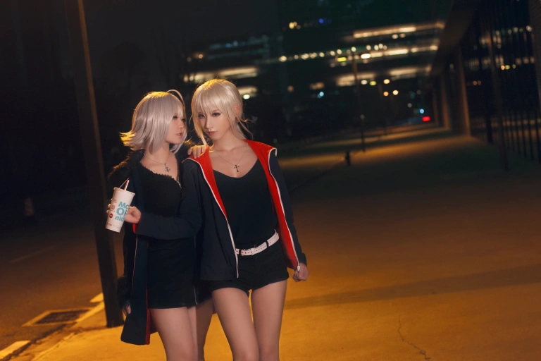 半半子 BANBANKO《黑贞4（&索索sophia）》写真图集 34P｜在线预览与图包下载