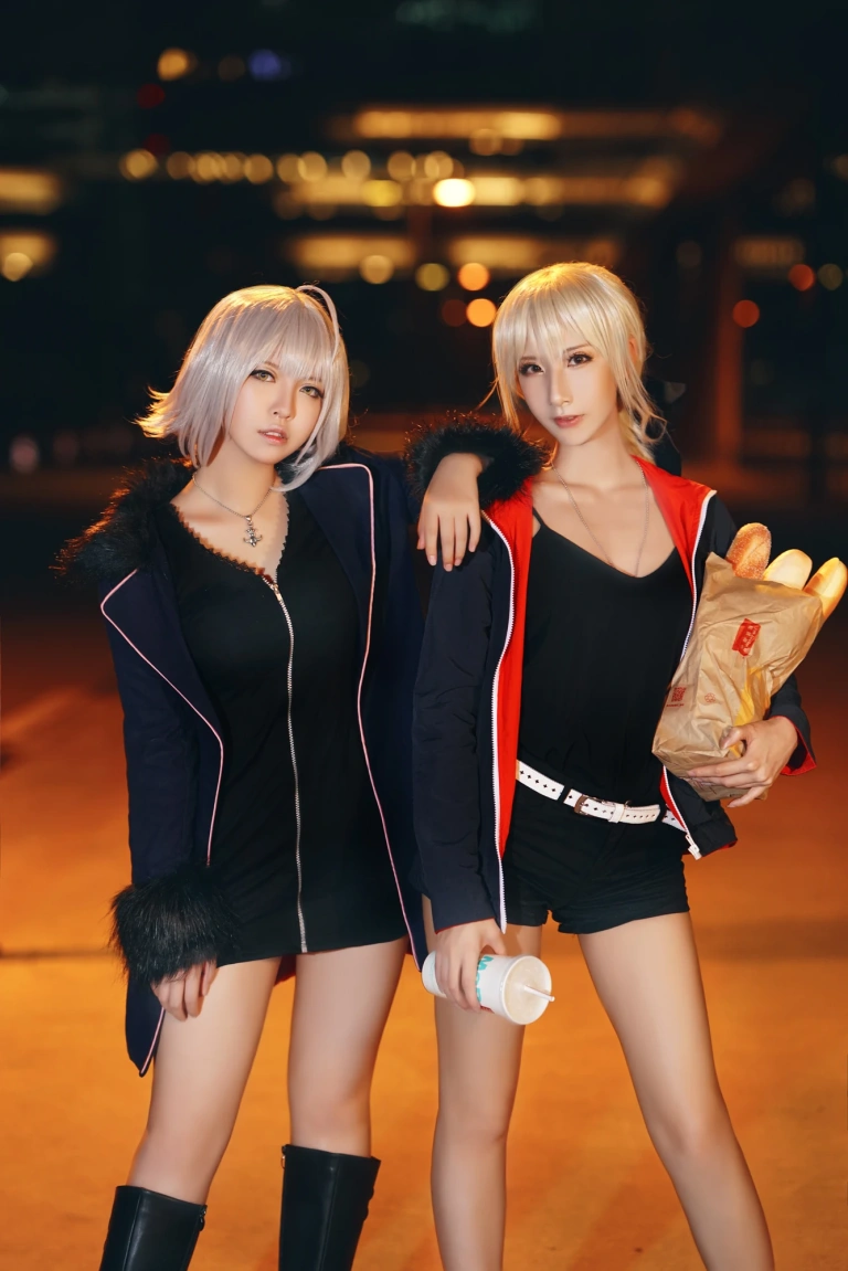半半子 BANBANKO《黑贞4（&索索sophia）》写真图集 34P｜在线预览与图包下载