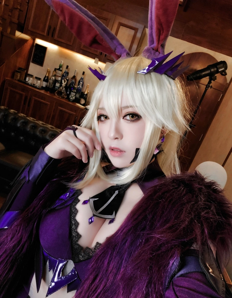 半半子 BANBANKO《LancerAlter Bunny》写真图集 40P｜在线预览与图包下载