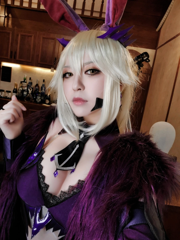 半半子 BANBANKO《LancerAlter Bunny》写真图集 40P｜在线预览与图包下载